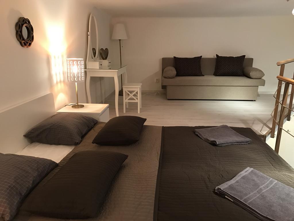 Goldcentral Apartment Gozsdu Budapest Exteriör bild