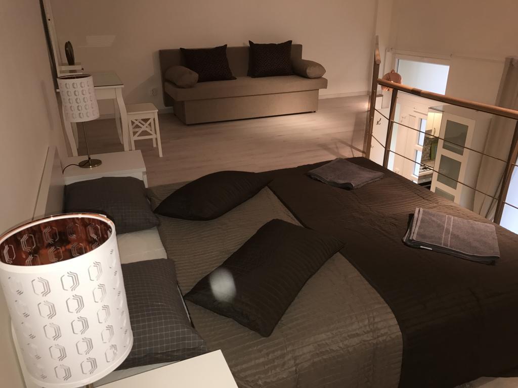 Goldcentral Apartment Gozsdu Budapest Exteriör bild